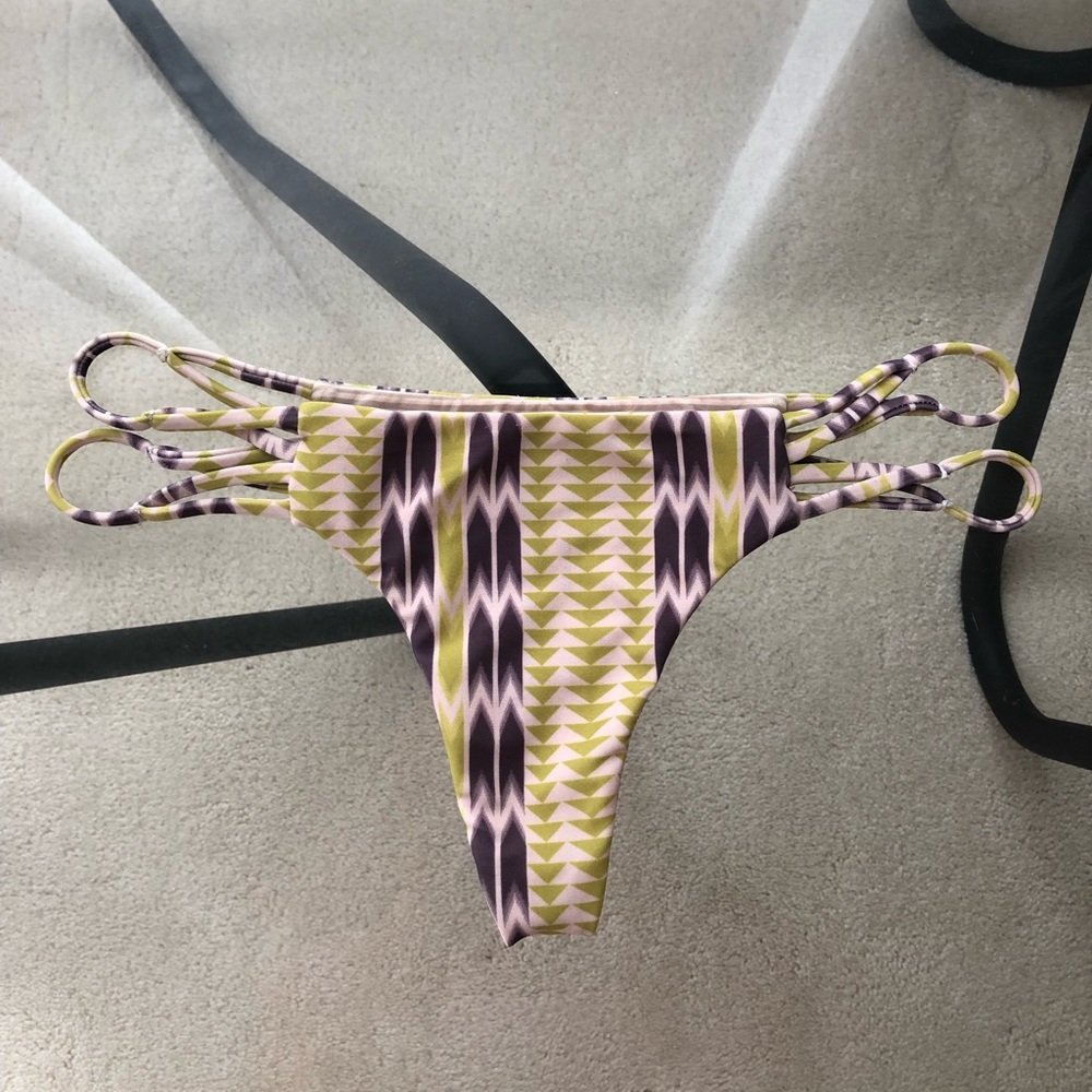 Acacia swimwear Panama arrows bottom